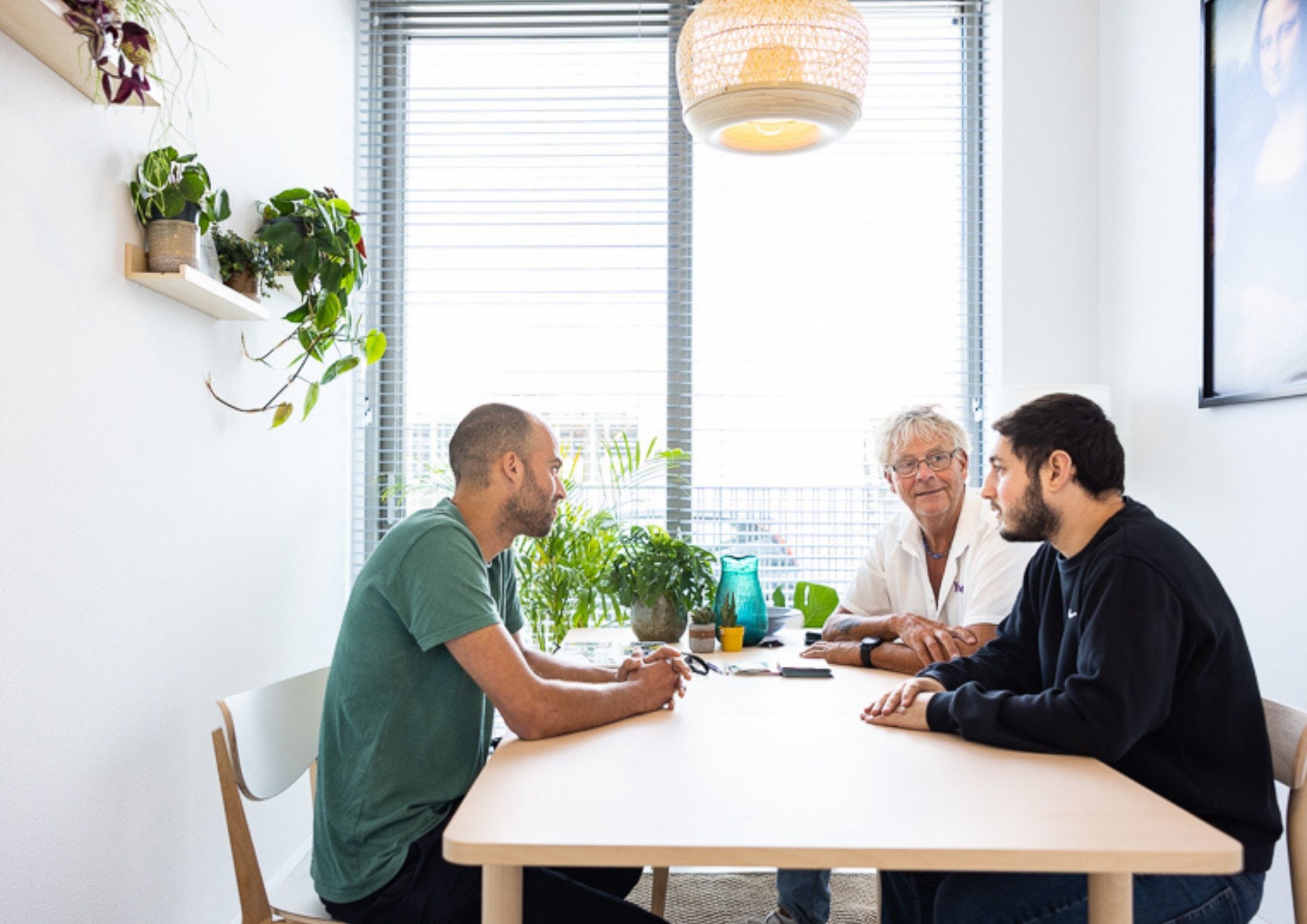 Elkaar treffen in de ontmoetingsruimte