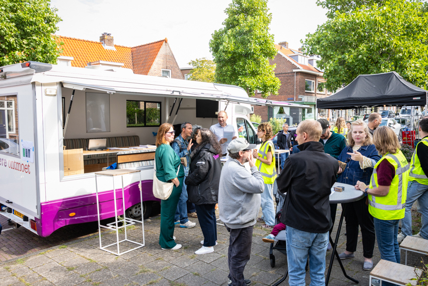Je kon spontaan naar onze bus toelopen voor een kop koffie en een gesprek over je woning