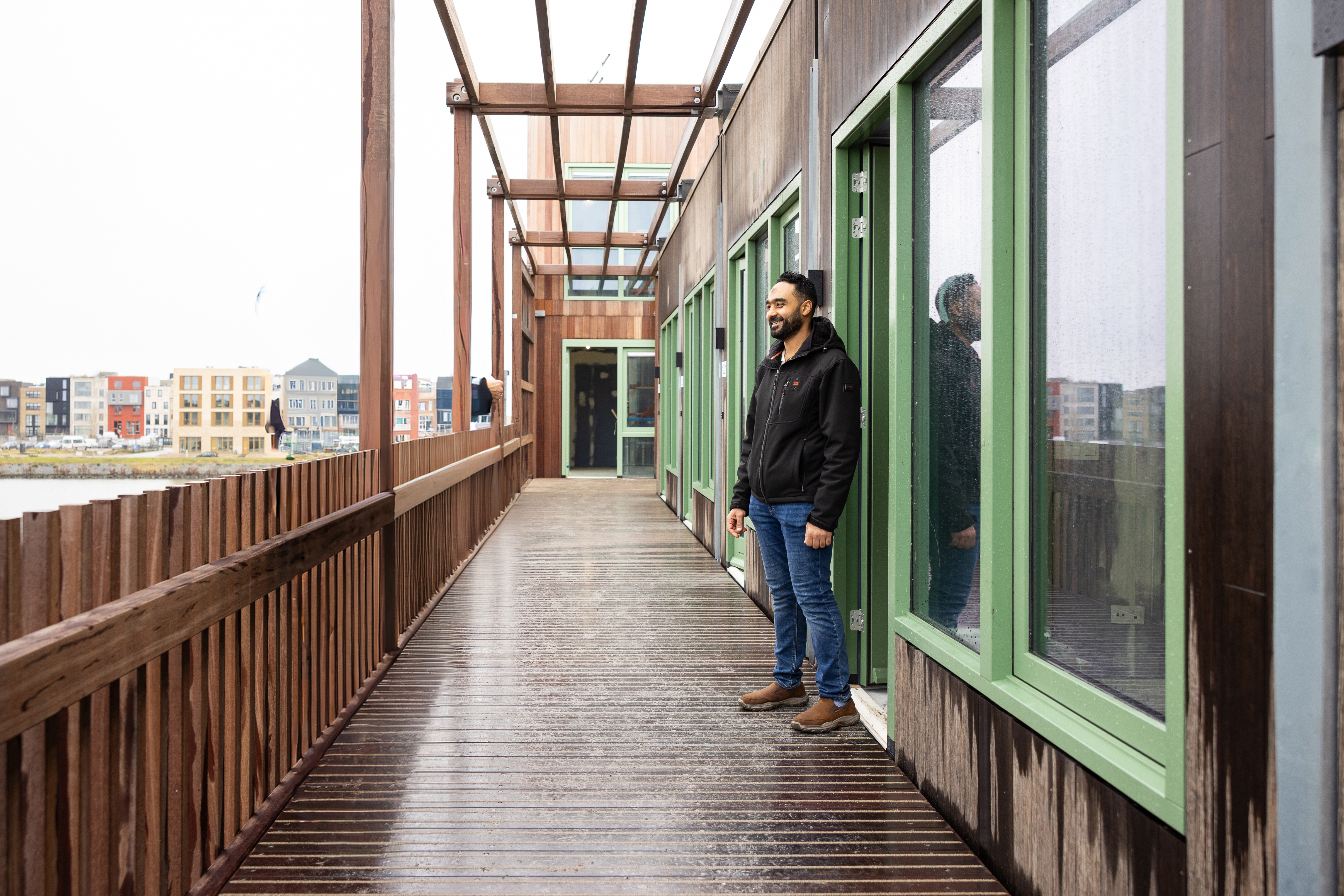 Mohammed woont straks aan het water