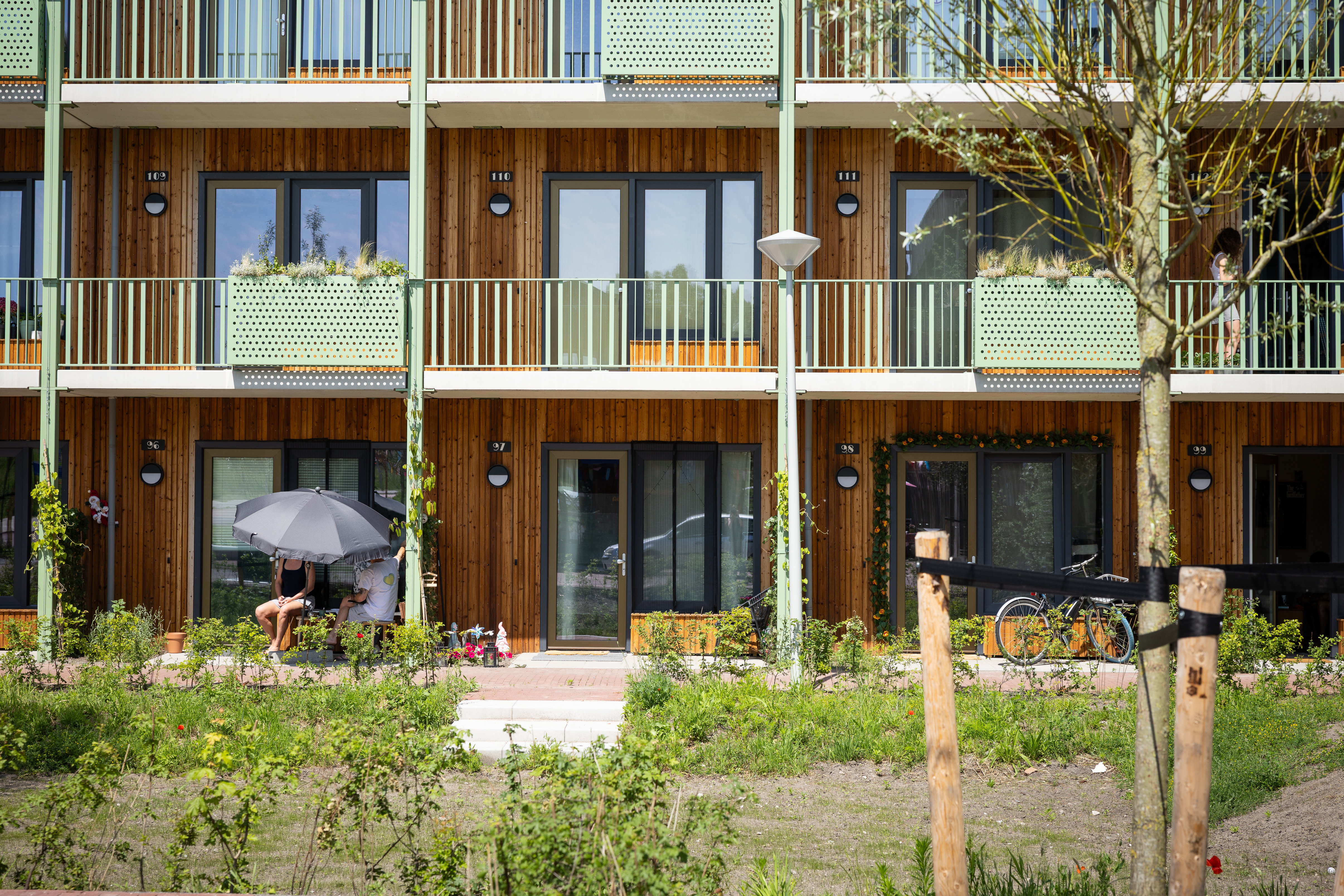 In Brasa Village woon je in het groen en nodigt uit om naar buiten te gaan