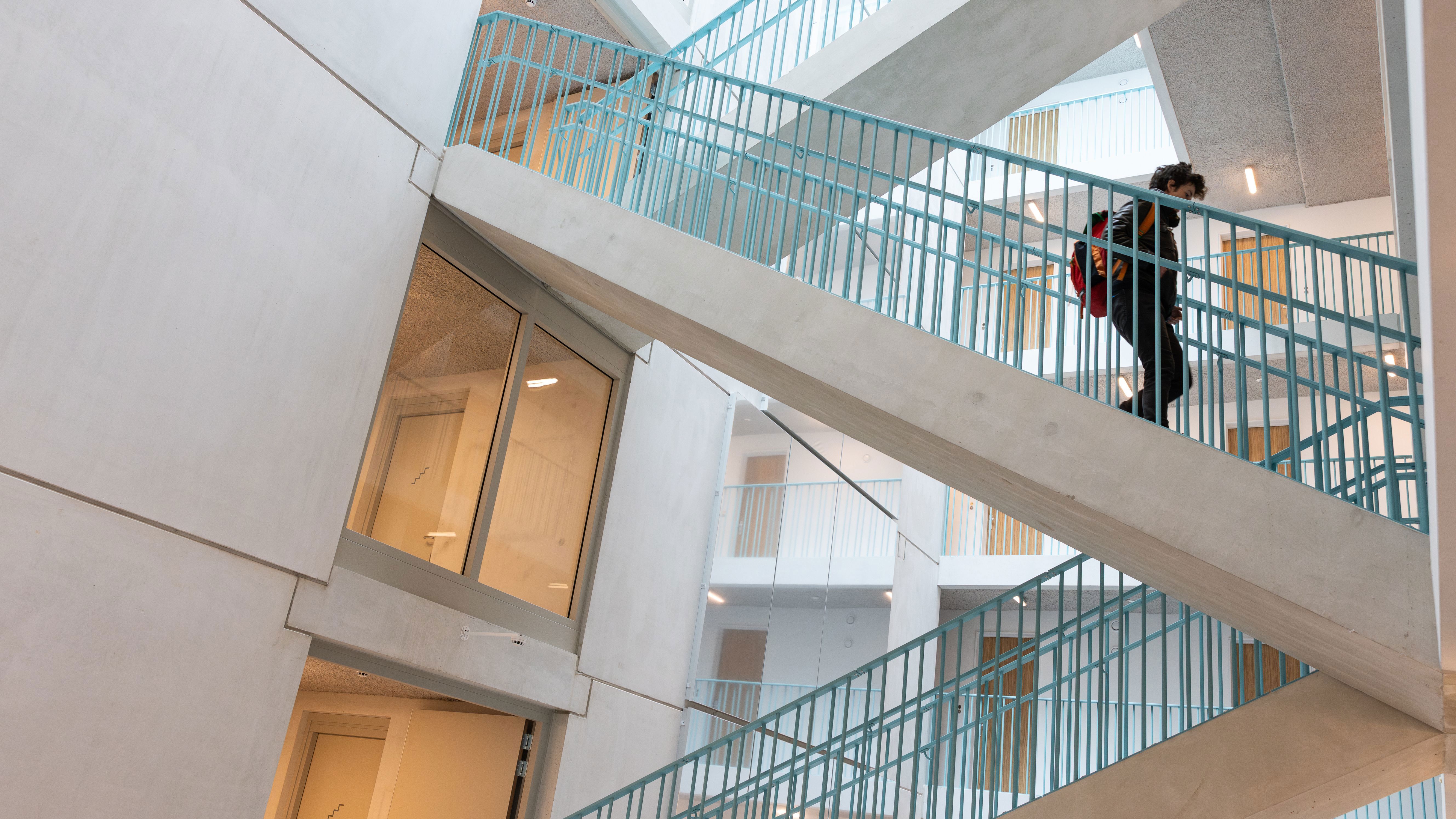 Trappenhuis met isolatiepanelen (links)